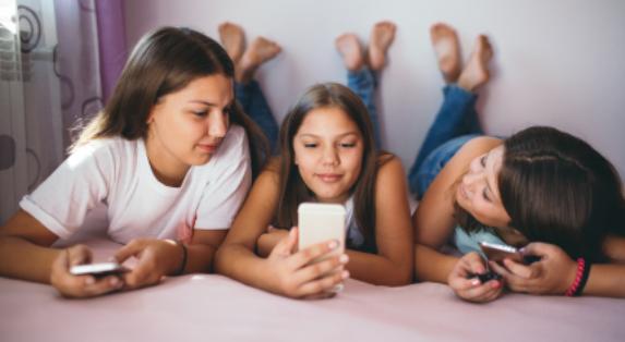 Social media to be banned for under-16s